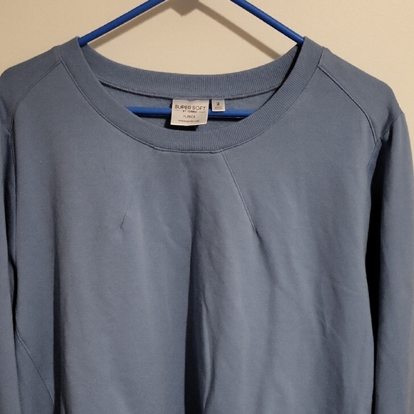 torrid Tops - Torrid Super Soft Fleece in Blue